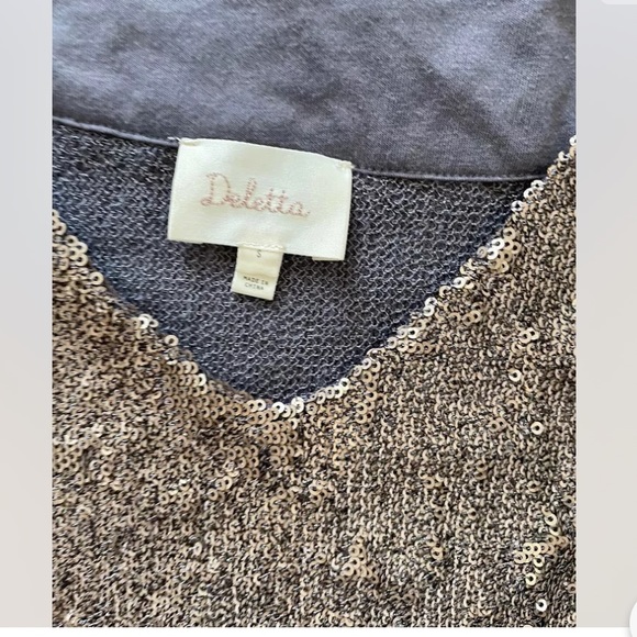 DELETTA ANTHROPOLGIE Gold sequin blouse top size Small - Picture 3 of 4